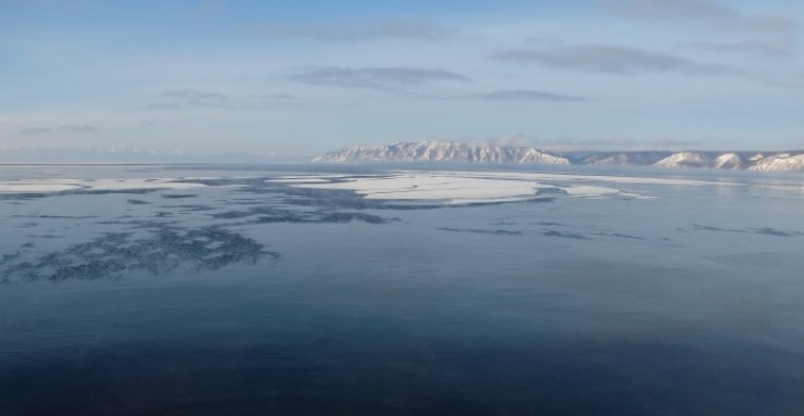 vignette-Lac-Baikal-le-grand-sourire-de-la-Siberie-orientale