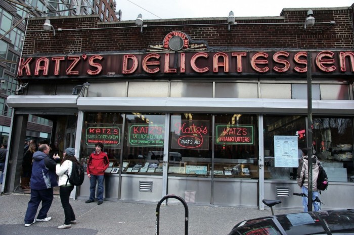 Kat’z, le célèbre snack de la Lower East side, où a été tourné une scène mythique du film Quand Harry rencontre Sally.