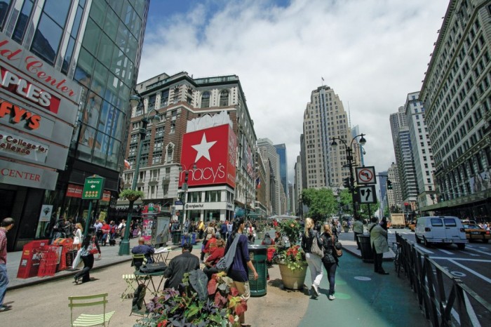 Macy’s, le plus grand magazin du monde, sur Herald Square.