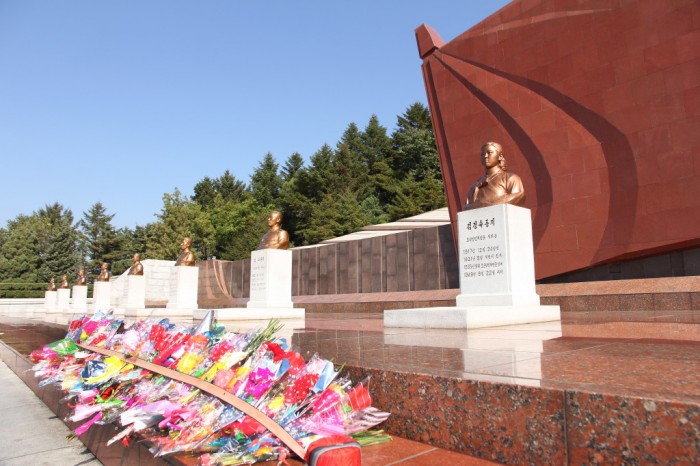 Le cimetière des martyrs de la révolution, consacré aux combattants tombés dans la lutte contre l’occupation japonaise, de 1905 à 1945.
