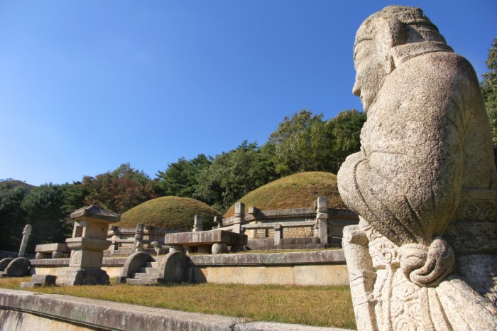 Les tombeaux du roi Kongmin, un des douze sites classés au patrimoine mondial de l’UNESCO dans l’agglomération de Kaesong, au sud du pays.